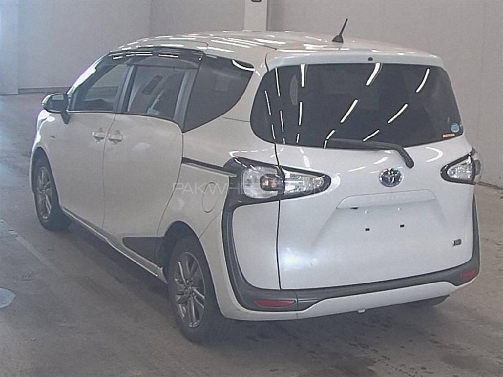 Toyota Sienta 2015 for Sale in Rawalpindi Image-1