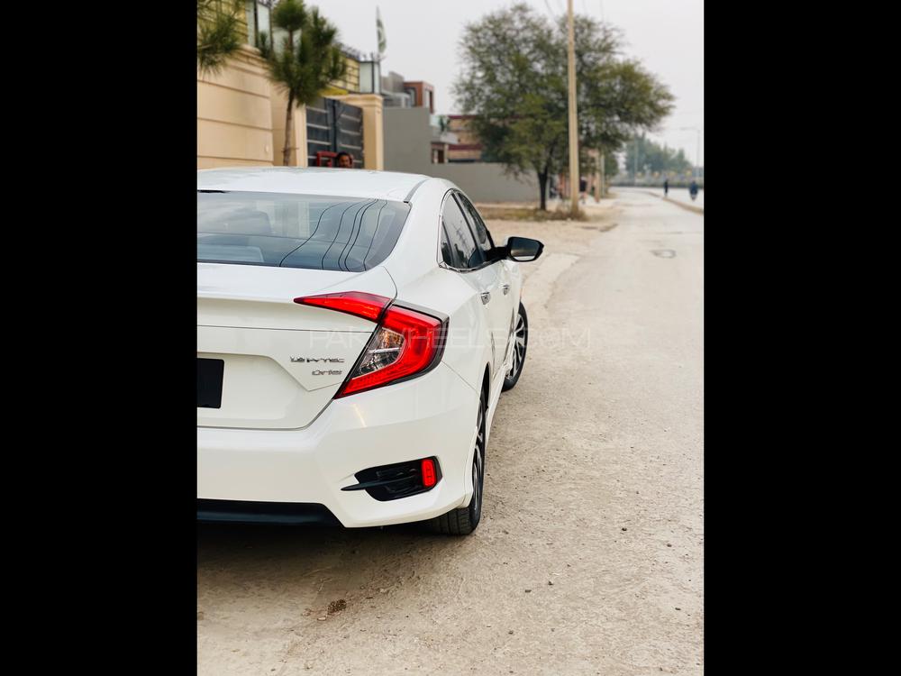 Honda Civic 2018 for Sale in Hayatabad Image-1