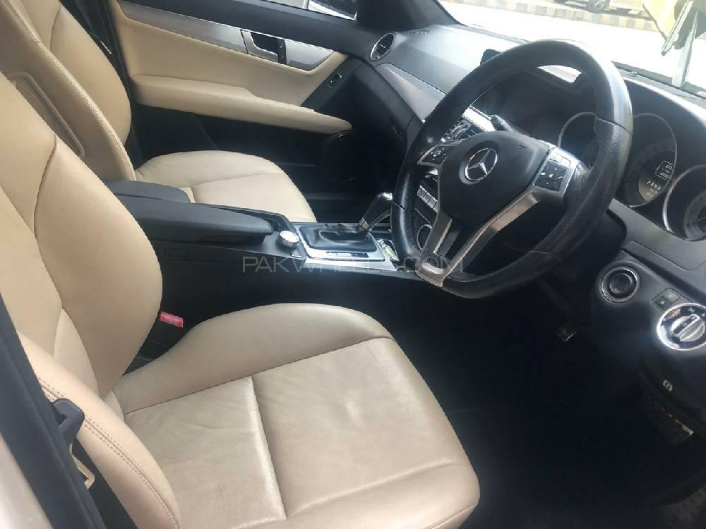 مرسڈیز بینز سی کلاس 2011 for Sale in کراچی مرسڈیز بینز سی کلاس 2011 for Sale in کراچی Image-4