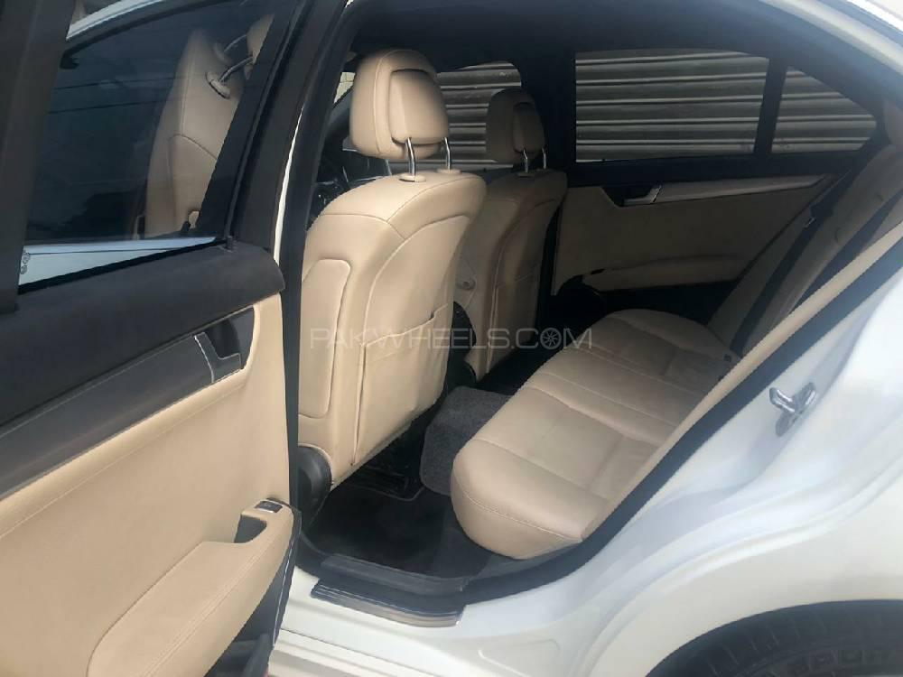 مرسڈیز بینز سی کلاس 2011 for Sale in کراچی مرسڈیز بینز سی کلاس 2011 for Sale in کراچی Image-8