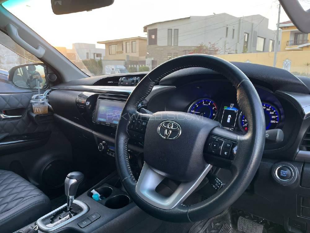 Toyota Hilux 2019 for Sale in Karachi Toyota Hilux 2019 for Sale in Karachi Image-11