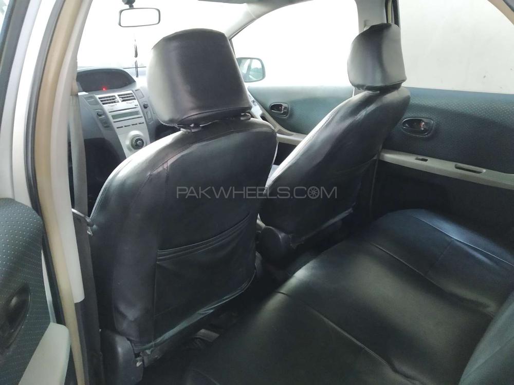 Toyota Vitz 2005 for Sale in Lahore Toyota Vitz 2005 for Sale in Lahore Image-6