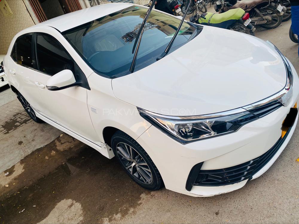 Toyota Corolla 2017 for Sale in Karachi Image-1