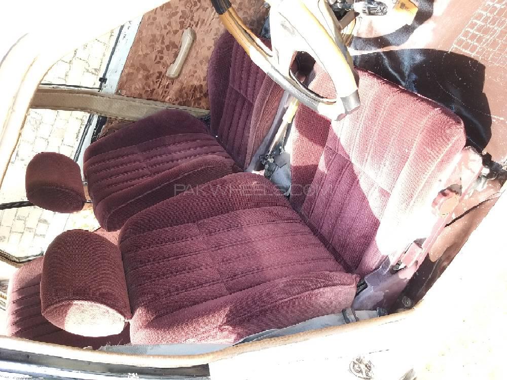 Toyota Corolla 1981 for Sale in Peshawar Toyota Corolla 1981 for Sale in Peshawar Image-2