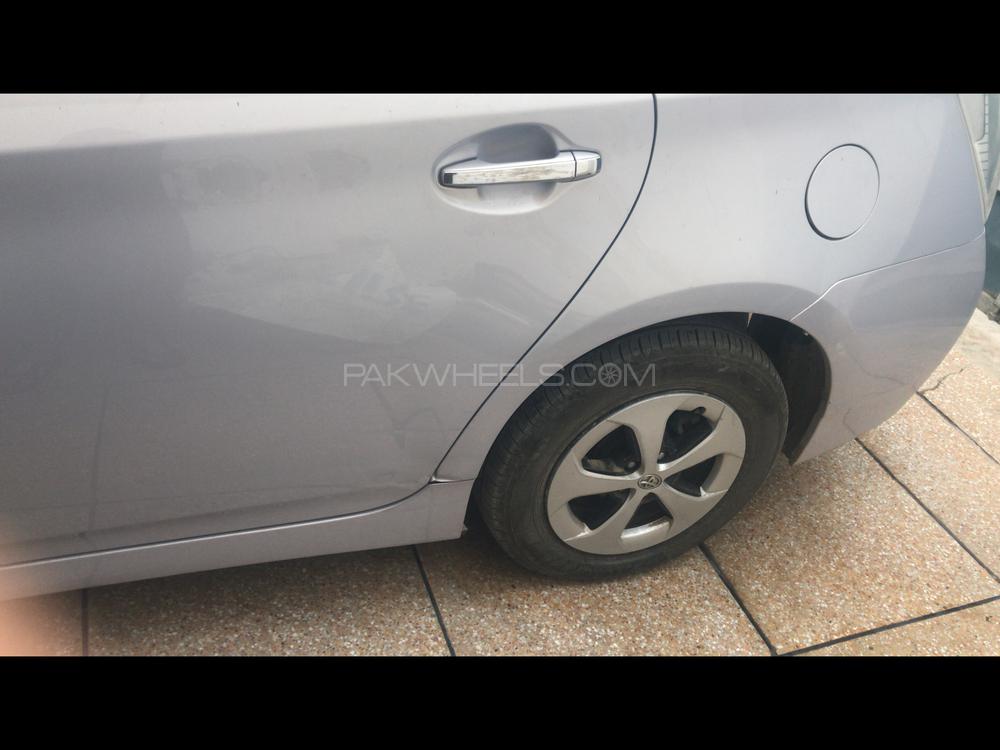 Toyota Prius 2014 for Sale in Lahore Image-1