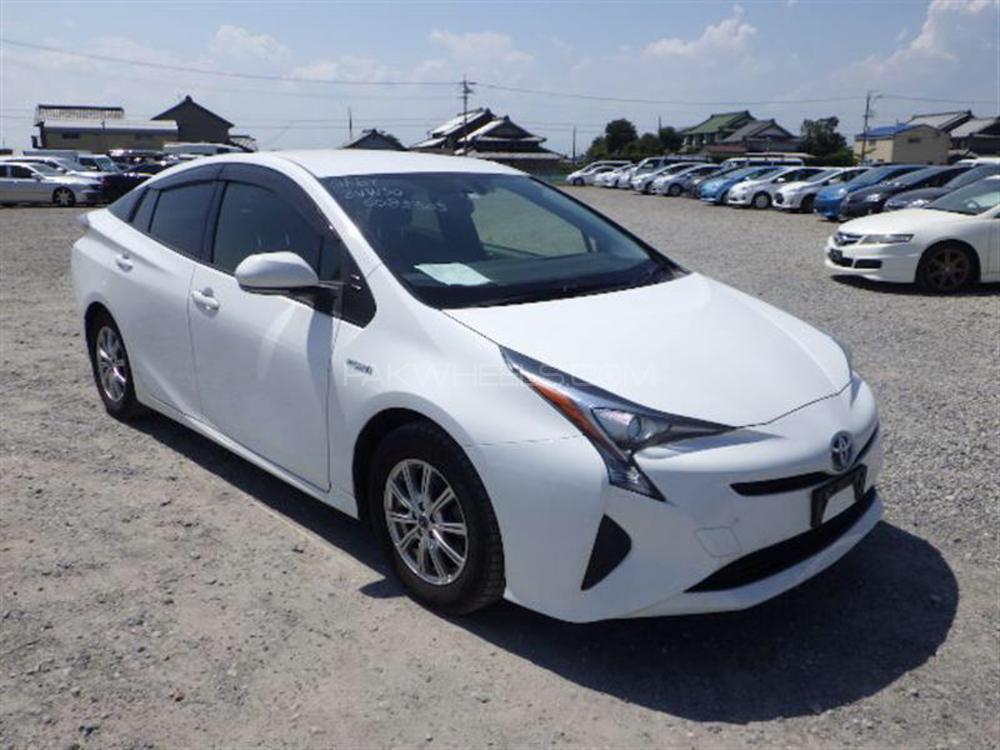 ٹویوٹا پریوس 2017 for Sale in کراچی Image-1