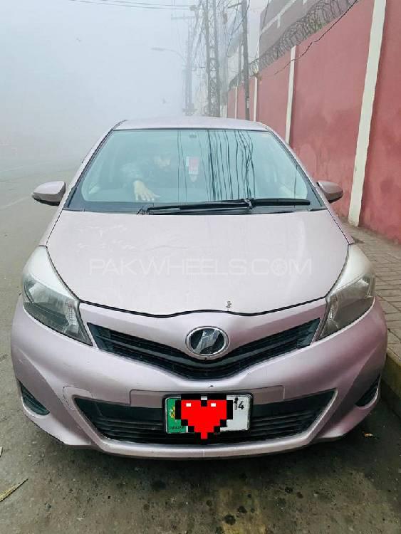 Toyota Vitz 2011 for Sale in Lahore Toyota Vitz 2011 for Sale in Lahore Image-2