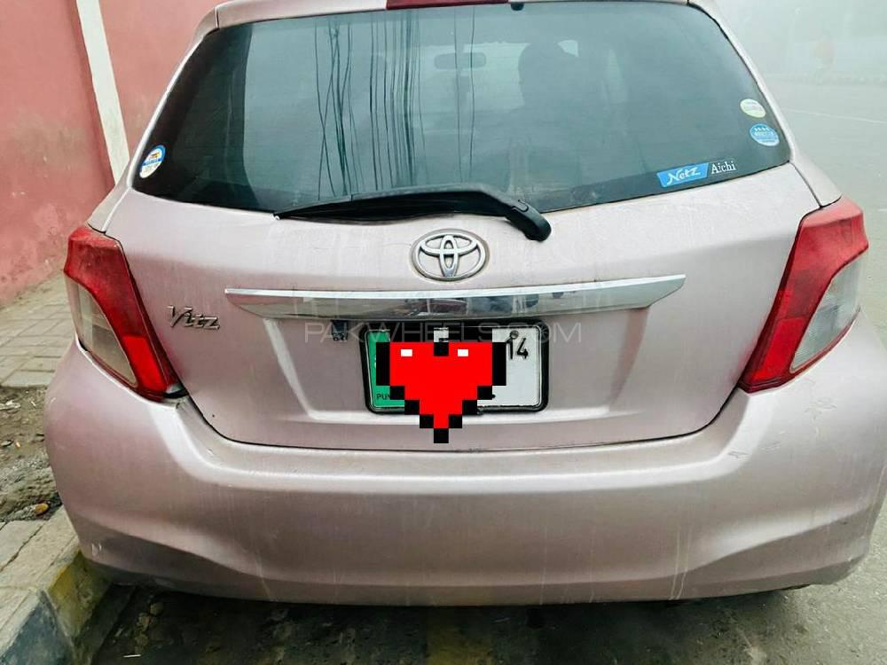 Toyota Vitz 2011 for Sale in Lahore Image-1