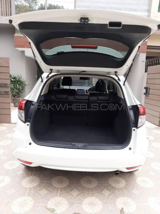Honda Vezel 2014 for Sale in Lahore Honda Vezel 2014 for Sale in Lahore Image-15