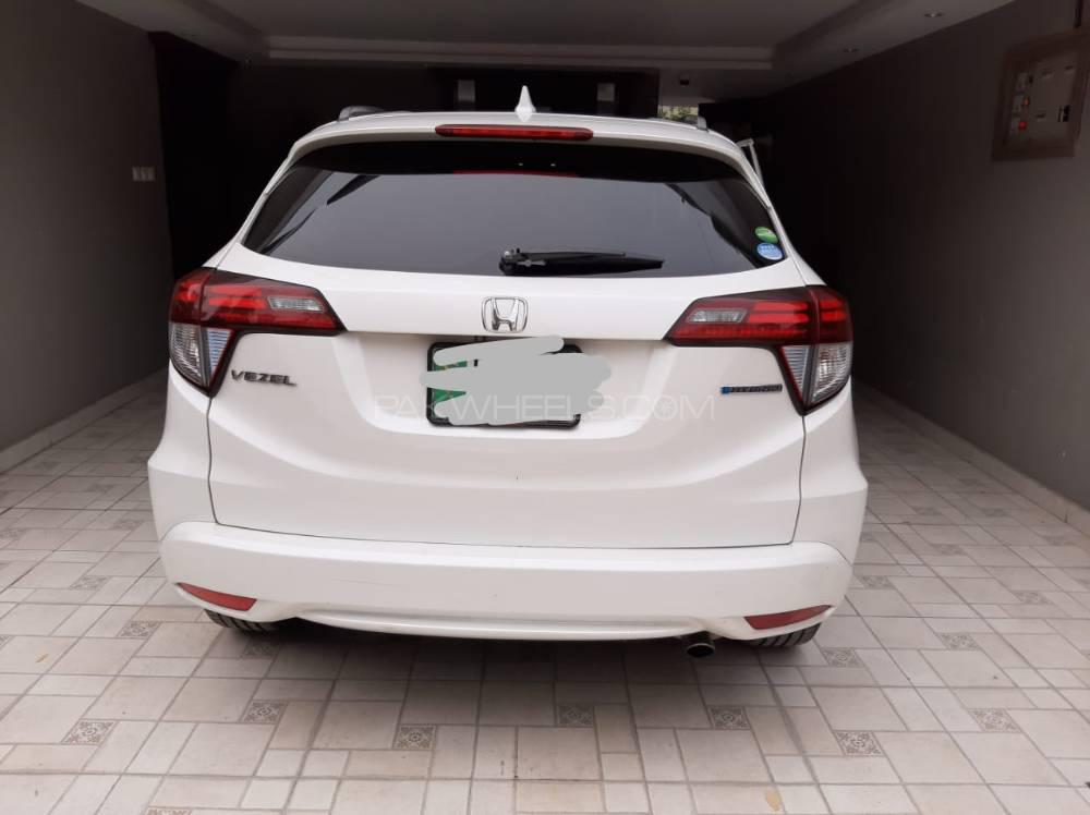 Honda Vezel 2014 for Sale in Lahore Honda Vezel 2014 for Sale in Lahore Image-19