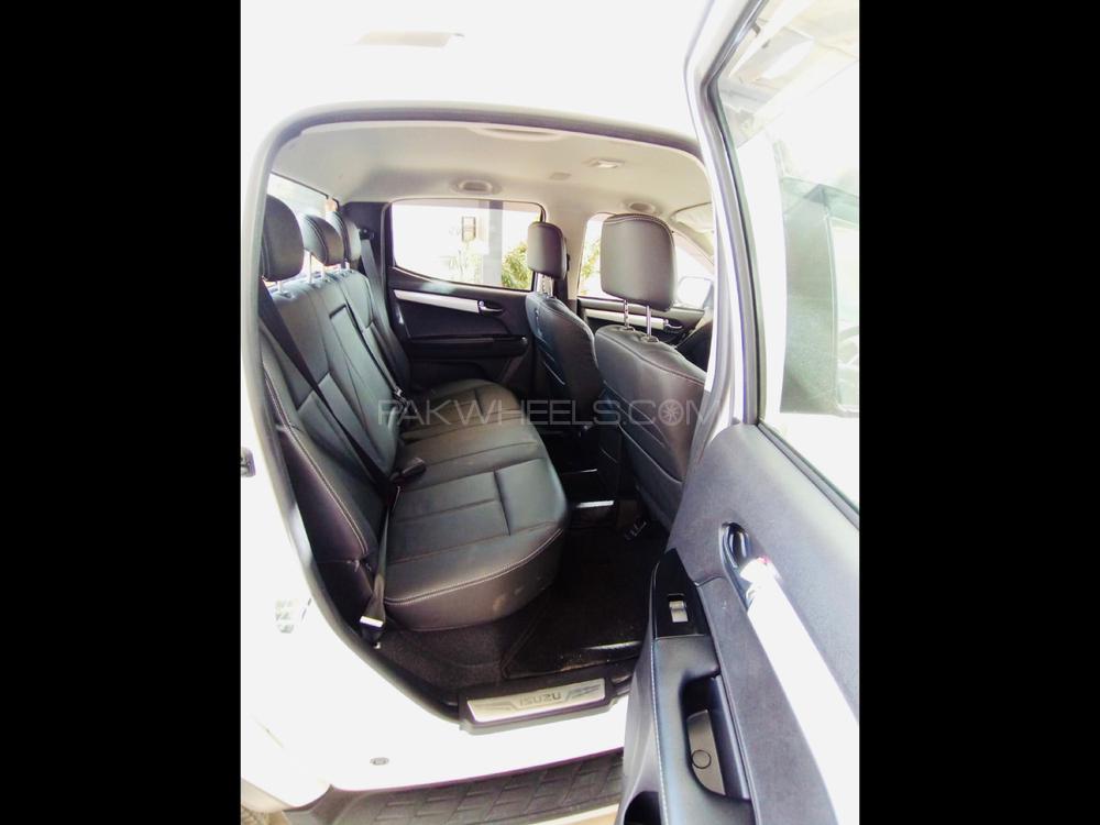 ازوزو ڈی-میکس 2020 for Sale in کراچی ازوزو ڈی-میکس 2020 for Sale in کراچی Image-6