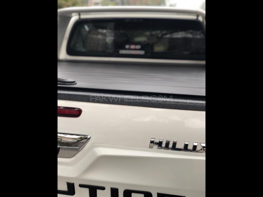 ٹویوٹا ہائیلکس 2017 for Sale in لاہور ٹویوٹا ہائیلکس 2017 for Sale in لاہور Image-10