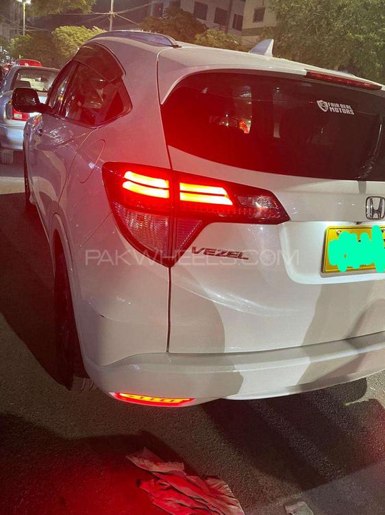 Honda Vezel 2014 for Sale in Karachi Honda Vezel 2014 for Sale in Karachi Image-6