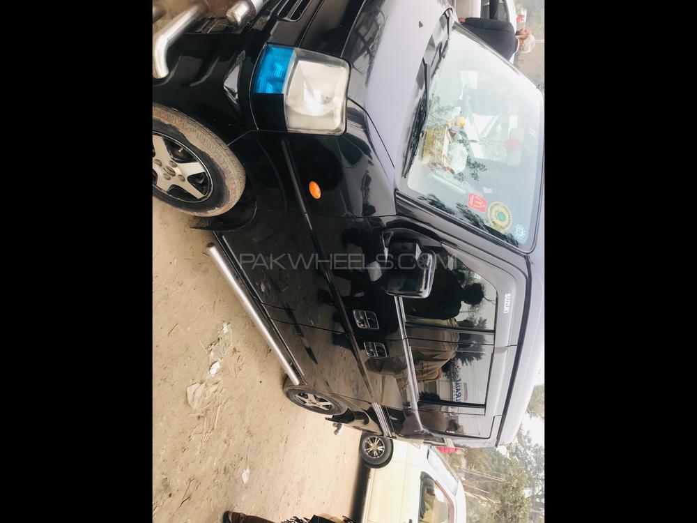 مازدا سکرم وین 2012 for Sale in گجرانوالہ مازدا سکرم وین 2012 for Sale in گجرانوالہ Image-5