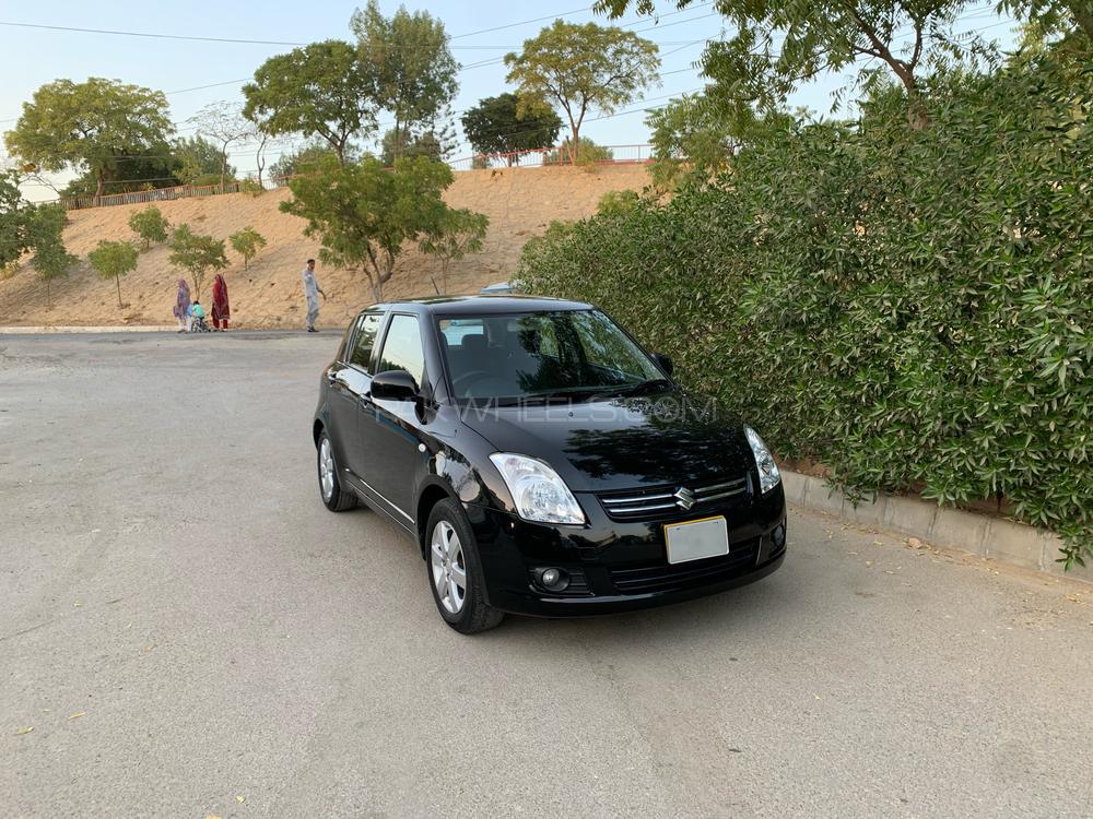 Suzuki Swift 2015 for Sale in Karachi Image-1