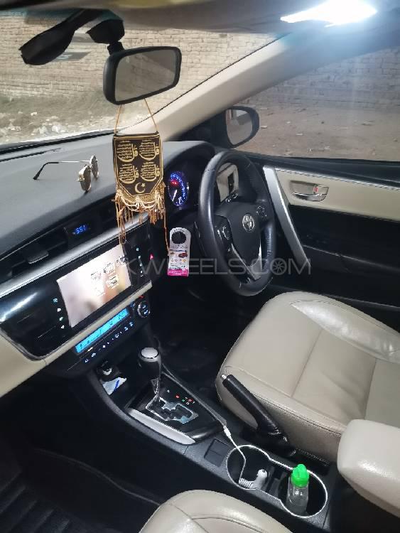 Toyota Corolla 2017 for Sale in Bahawalpur Toyota Corolla 2017 for Sale in Bahawalpur Image-10