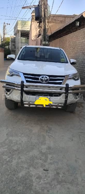 ٹویوٹا فورچیونر 2017 for Sale in پشاور Image-1