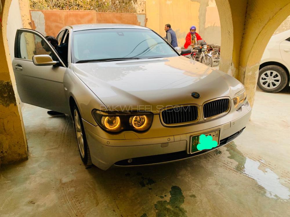 BMW 7 Series 2003 for Sale in Multan Image-1