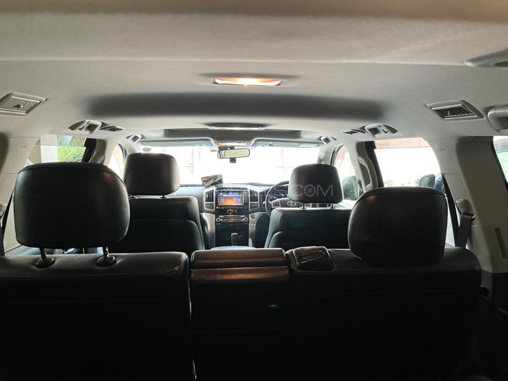Toyota Land Cruiser 2012 for Sale in Lahore Toyota Land Cruiser 2012 for Sale in Lahore Image-6