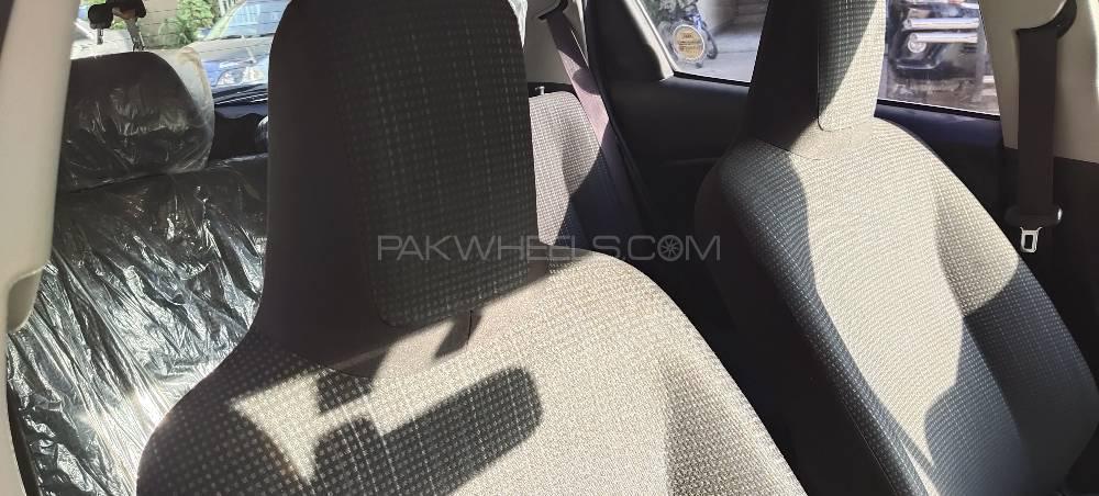 ٹویوٹا ویٹز 2015 for Sale in کراچی ٹویوٹا ویٹز 2015 for Sale in کراچی Image-3