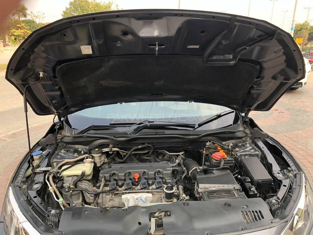 Honda Civic 2018 for Sale in Lahore Honda Civic 2018 for Sale in Lahore Image-12