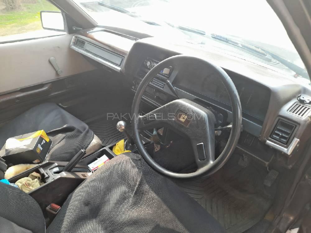 ٹویوٹا کرولا 1982 for Sale in لاہور ٹویوٹا کرولا 1982 for Sale in لاہور Image-10