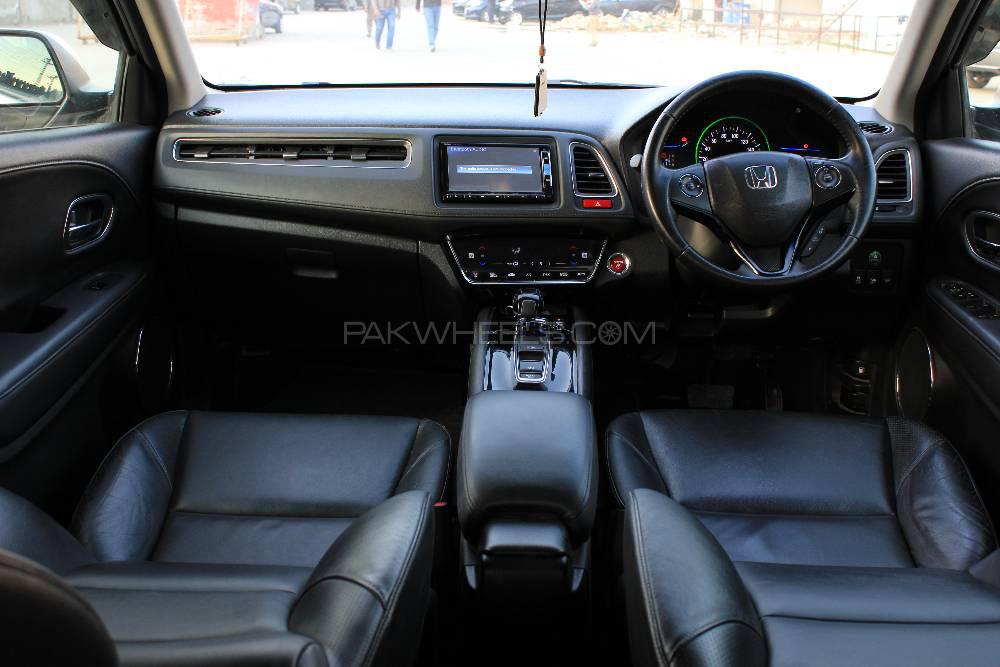 Honda Vezel 2014 for Sale in Islamabad Honda Vezel 2014 for Sale in Islamabad Image-12