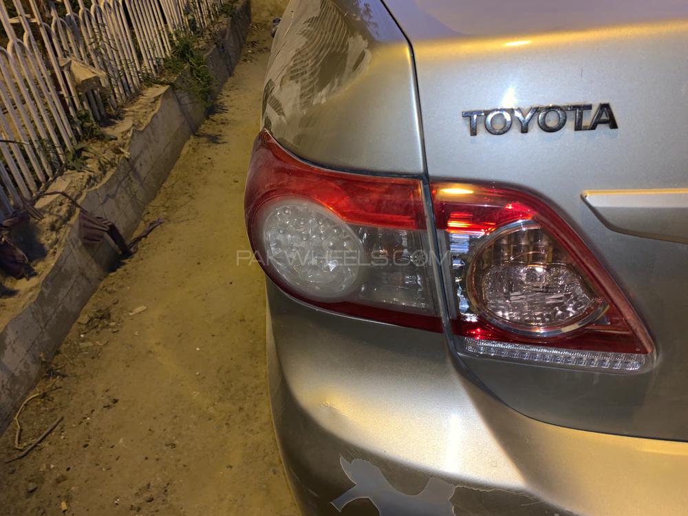 Toyota Corolla 2011 for Sale in Karachi Image-1