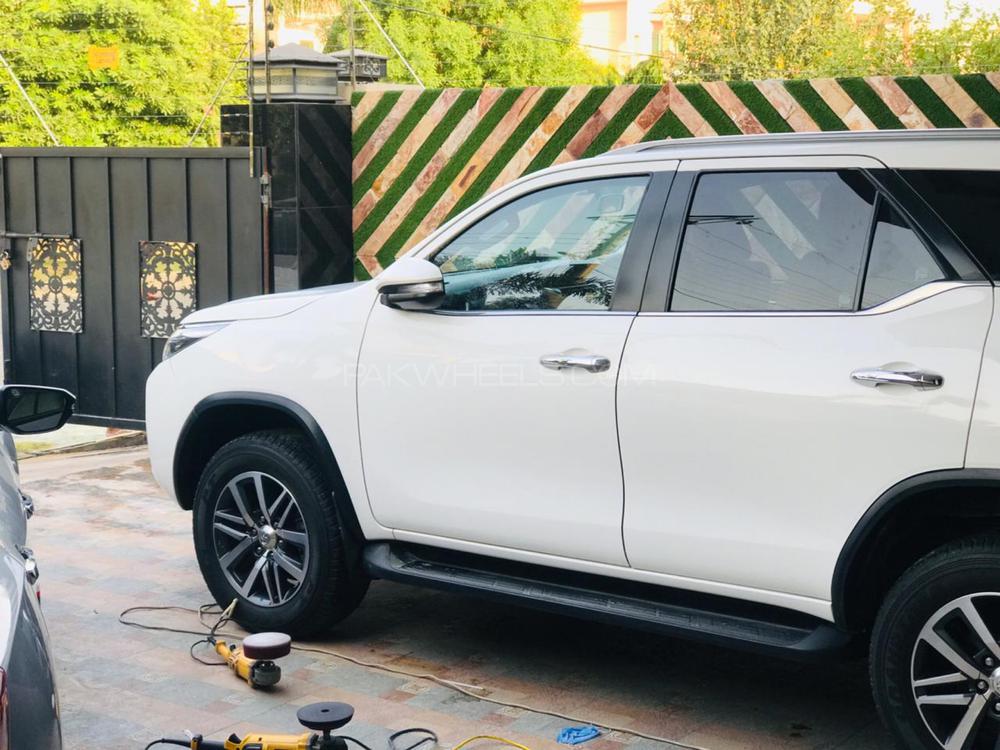Toyota Fortuner 2017 for Sale in Lahore Toyota Fortuner 2017 for Sale in Lahore Image-5
