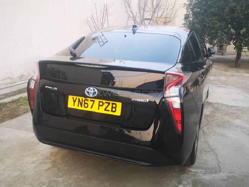 Toyota Prius 2018 for Sale in Attock Toyota Prius 2018 for Sale in Attock Image-10
