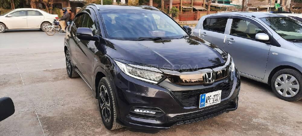 Honda Vezel 2017 for Sale in Rawalpindi Image-1