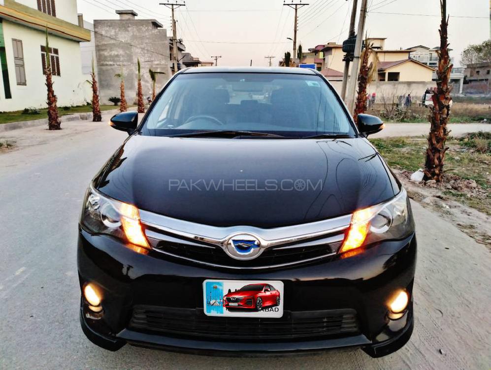 Toyota Corolla Fielder 2015 for Sale in Peshawar Image-1