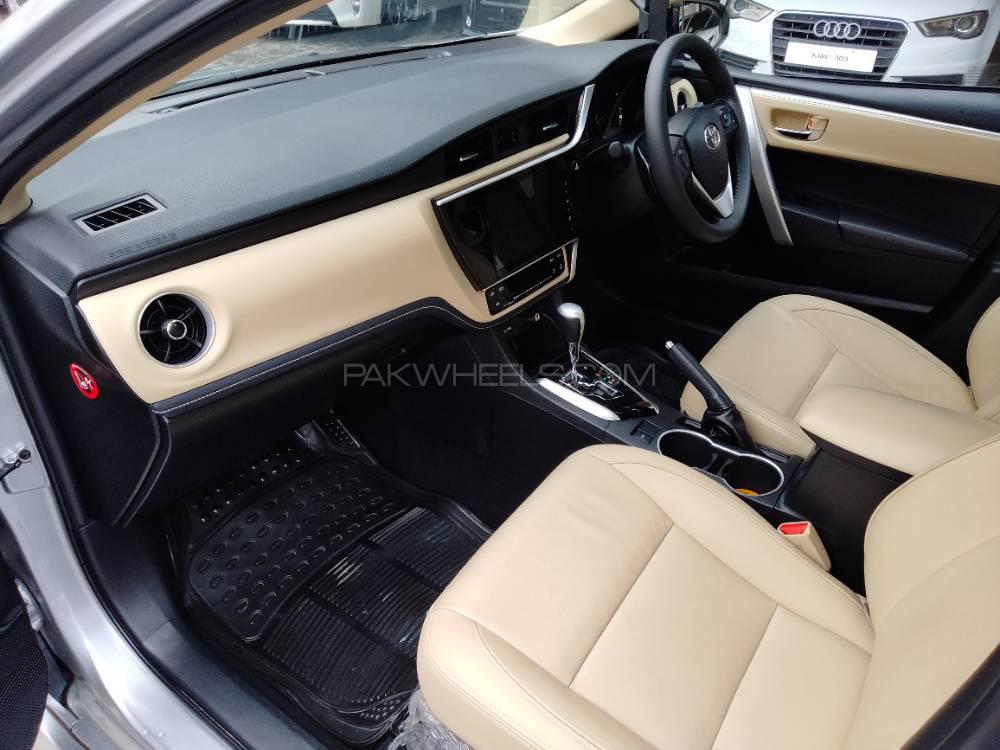 Toyota Corolla 2018 for Sale in Lahore Toyota Corolla 2018 for Sale in Lahore Image-9