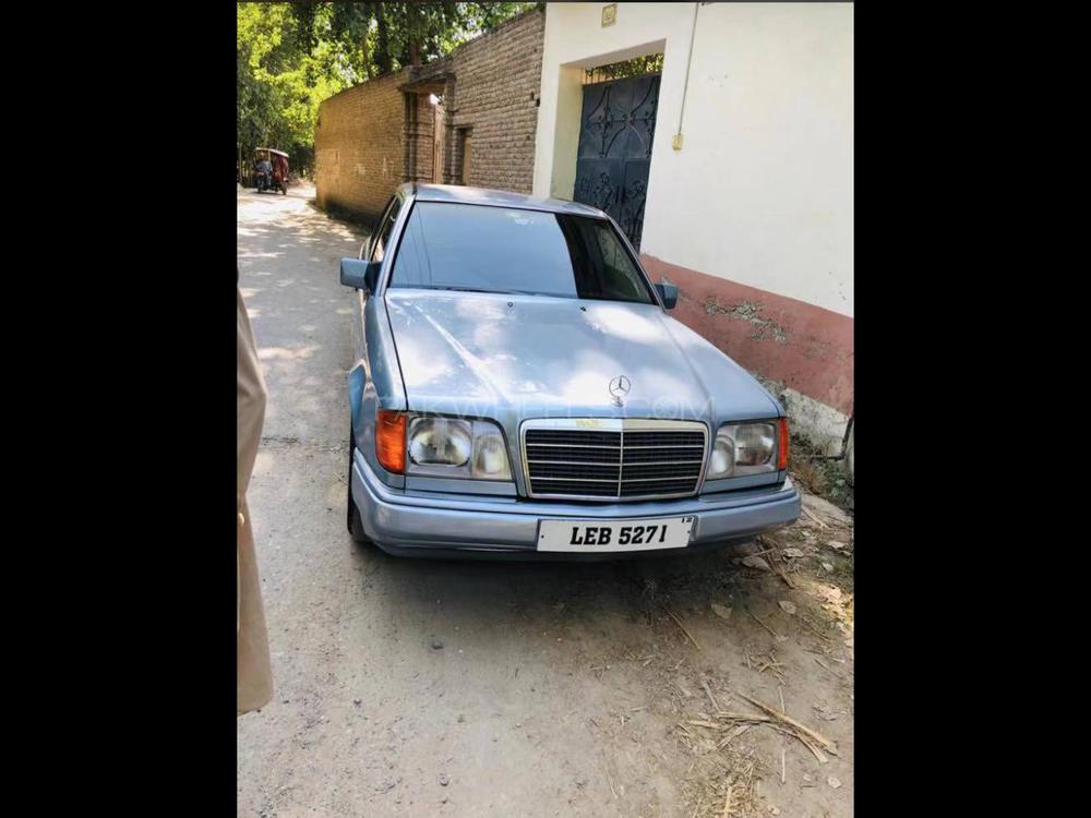 Mercedes Benz E Class 1994 for Sale in Peshawar Image-1