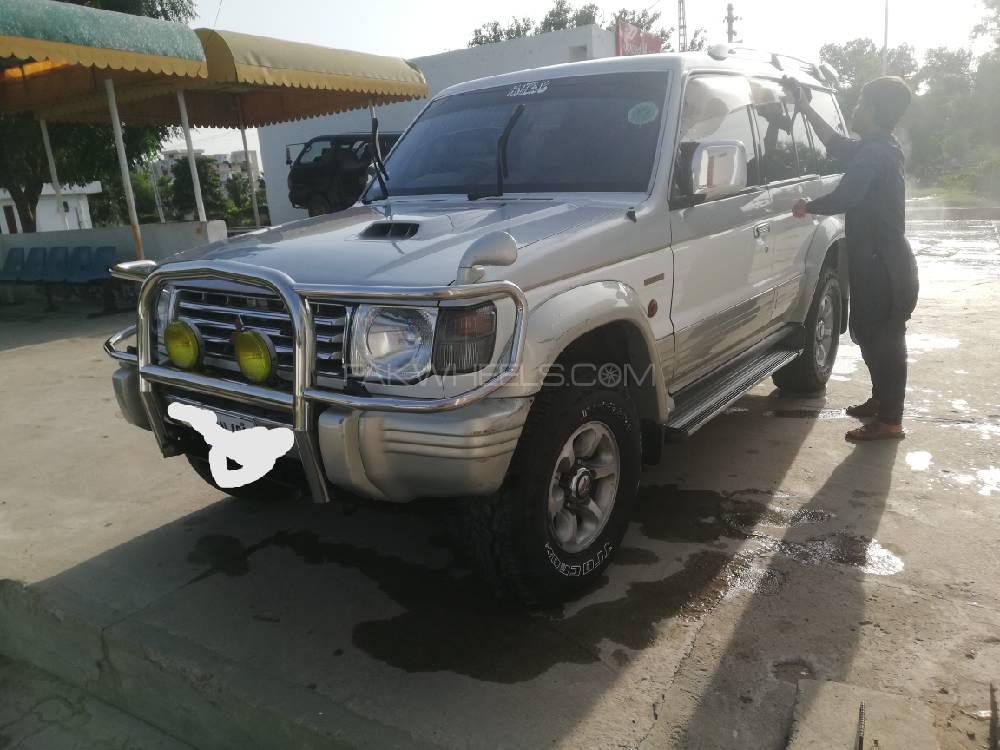 مٹسوبیشی پجیرو 1997 for Sale in اسلام آباد مٹسوبیشی پجیرو 1997 for Sale in اسلام آباد Image-8