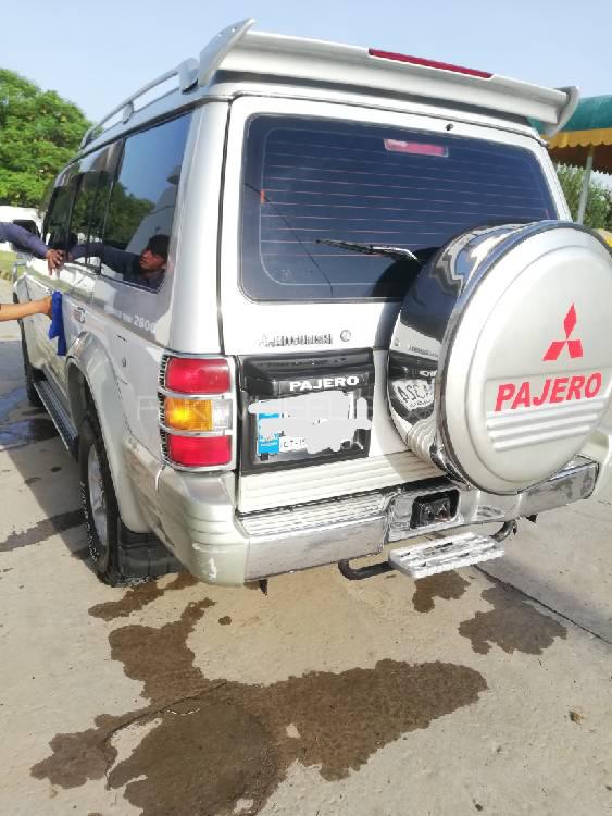 مٹسوبیشی پجیرو 1997 for Sale in اسلام آباد مٹسوبیشی پجیرو 1997 for Sale in اسلام آباد Image-9