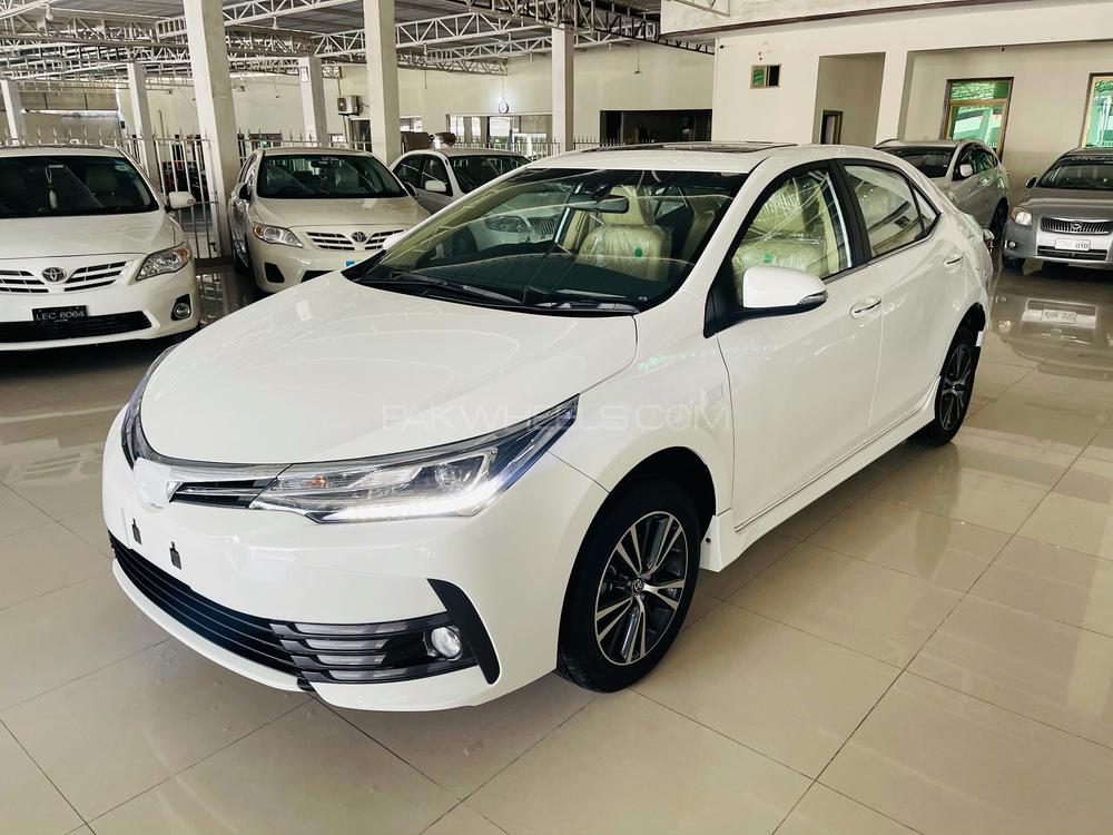 Toyota Corolla 2020 for Sale in Peshawar Toyota Corolla 2020 for Sale in Peshawar Image-2