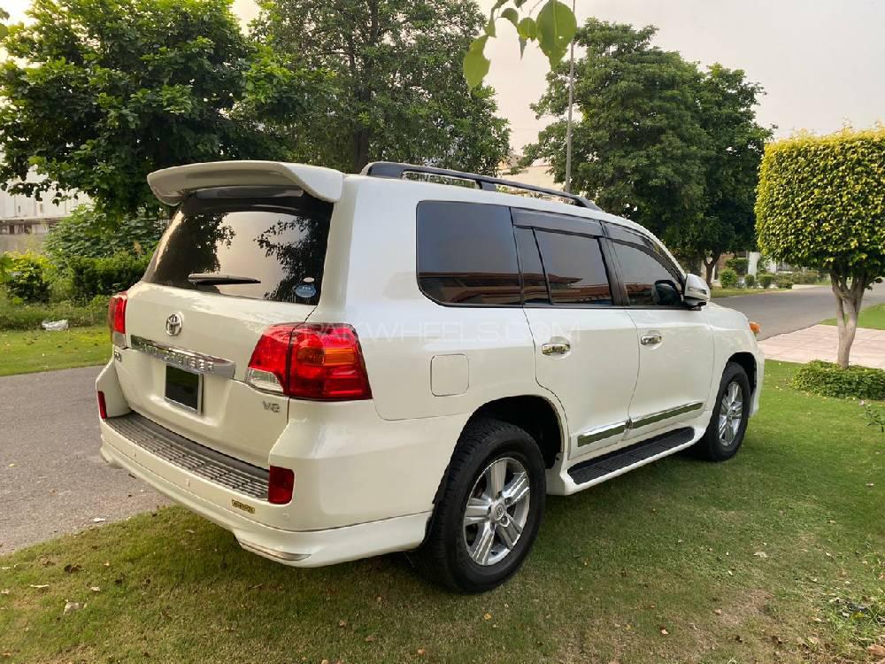Toyota Land Cruiser 2012 for Sale in Gujrat Toyota Land Cruiser 2012 for Sale in Gujrat Image-11