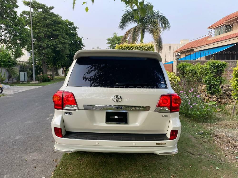 Toyota Land Cruiser 2012 for Sale in Gujrat Toyota Land Cruiser 2012 for Sale in Gujrat Image-12