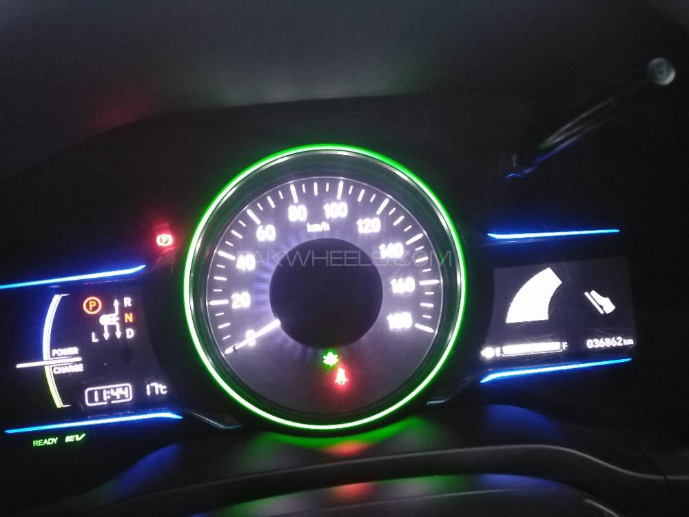 Honda Vezel 2015 for Sale in Lahore Honda Vezel 2015 for Sale in Lahore Image-2