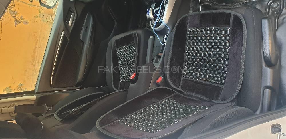 Honda Fit 2015 for Sale in Lahore Honda Fit 2015 for Sale in Lahore Image-5