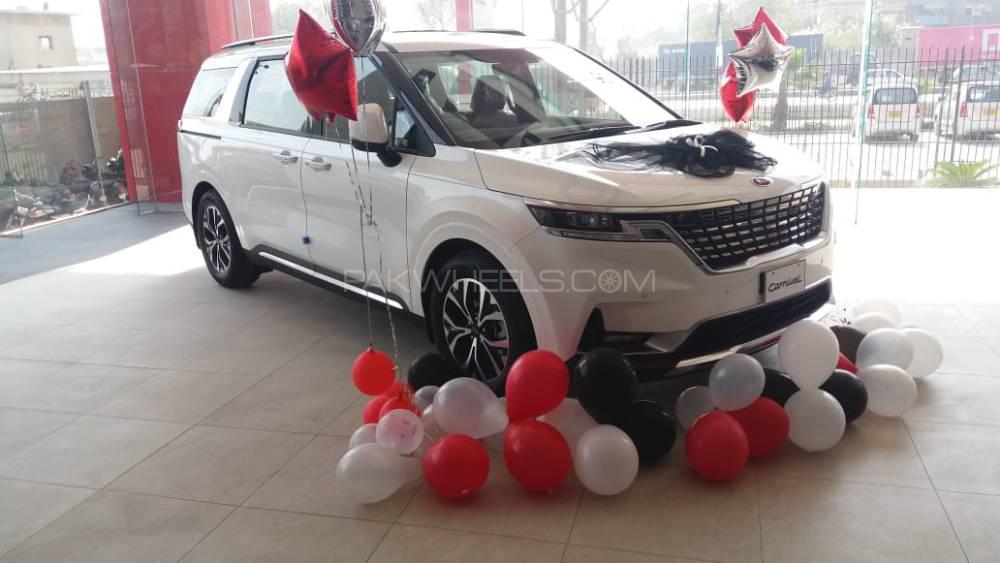 KIA Carnival 2021 for Sale in Karachi Image-1
