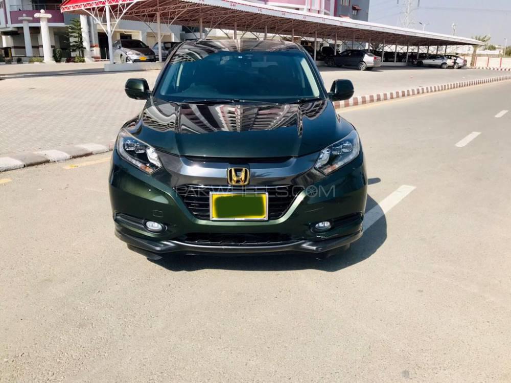 Honda Vezel 2014 for Sale in Karachi Image-1