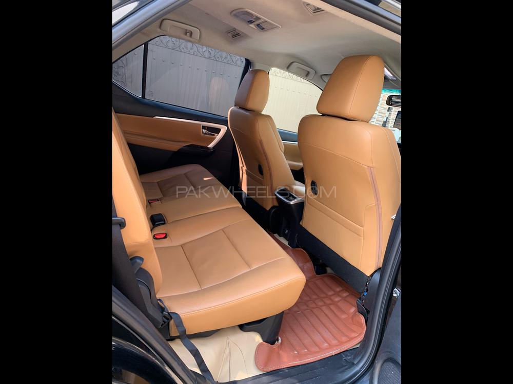 Toyota Fortuner 2019 for Sale in Sialkot Toyota Fortuner 2019 for Sale in Sialkot Image-11