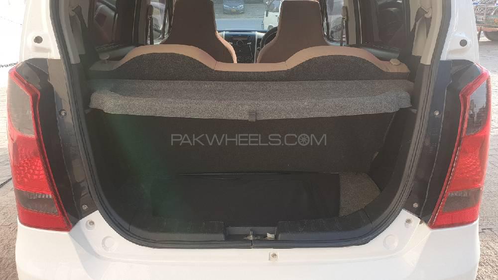 Suzuki Wagon R 2017 for Sale in Rahim Yar Khan Suzuki Wagon R 2017 for Sale in Rahim Yar Khan Image-12