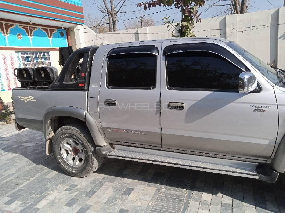 ٹویوٹا ہائیلکس 2002 for Sale in صوابی ٹویوٹا ہائیلکس 2002 for Sale in صوابی Image-6
