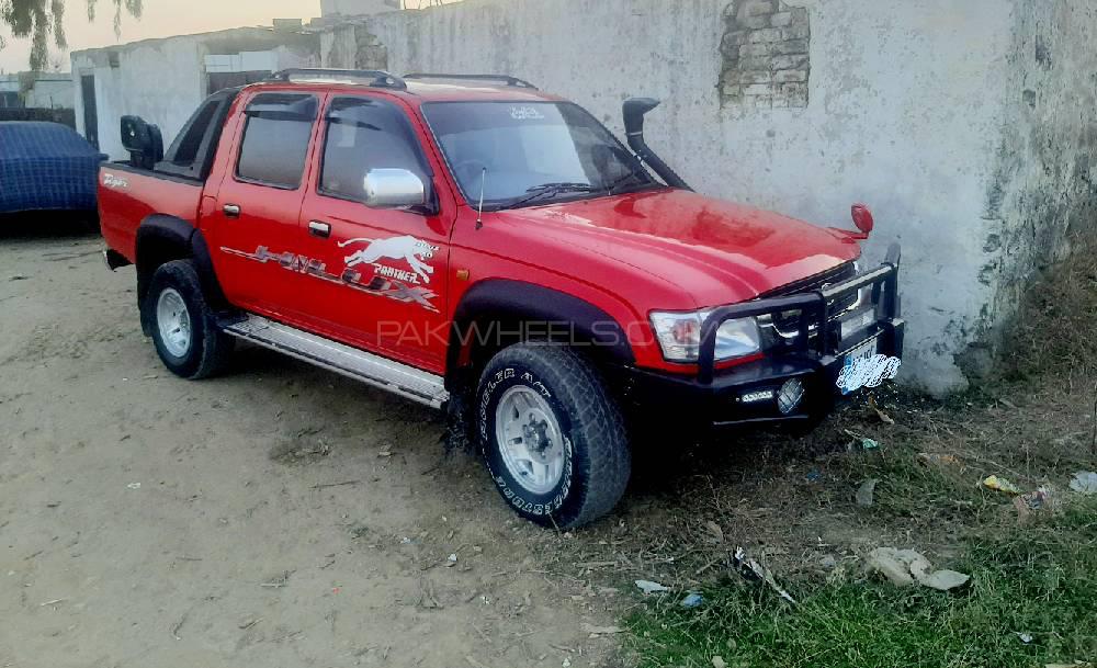 Toyota Hilux 2003 for Sale in Islamabad Image-1
