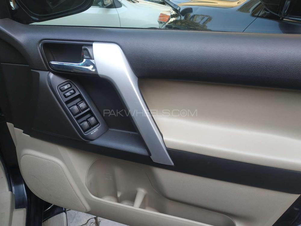 Toyota Prado 2010 for Sale in Islamabad Toyota Prado 2010 for Sale in Islamabad Image-10