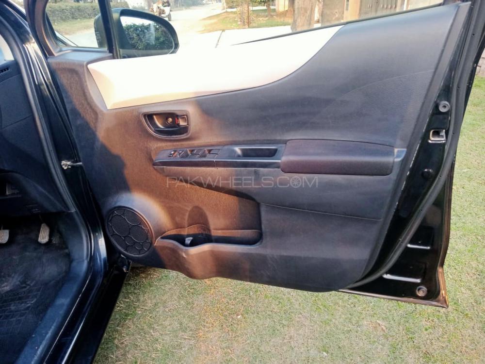 Toyota Vitz 2013 for Sale in Lahore Toyota Vitz 2013 for Sale in Lahore Image-5