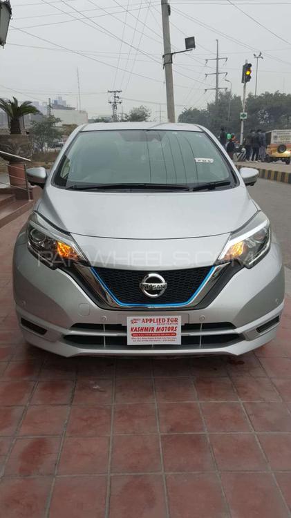 Nissan Note 2017 for Sale in Lahore Image-1